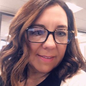 Meet your Posher, Denise